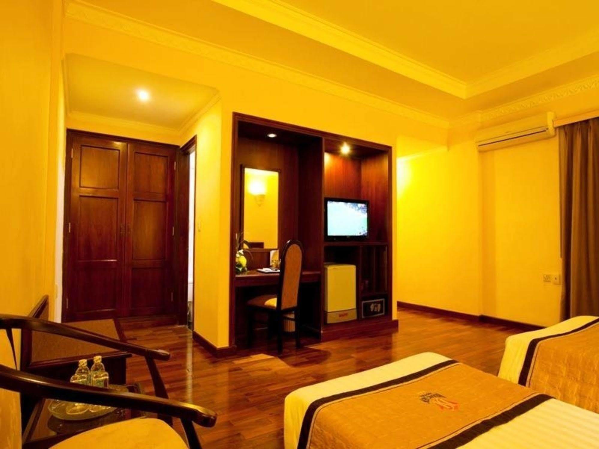 Huong Sen Hotel Cidade de Ho Chi Minh Exterior foto